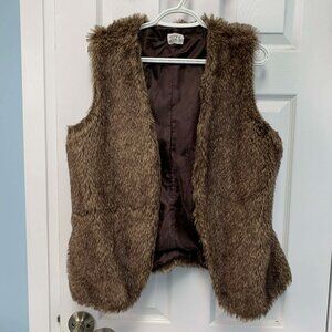 Women's Suzy Shier Lined Faux Fur Vest - Brown - Large